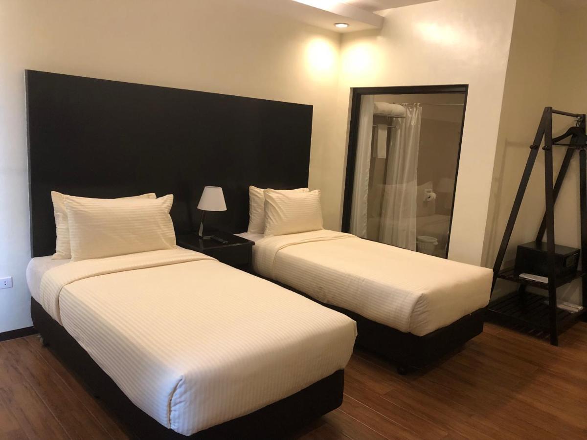 Pina Suites ออร์มอค ภายนอก รูปภาพ