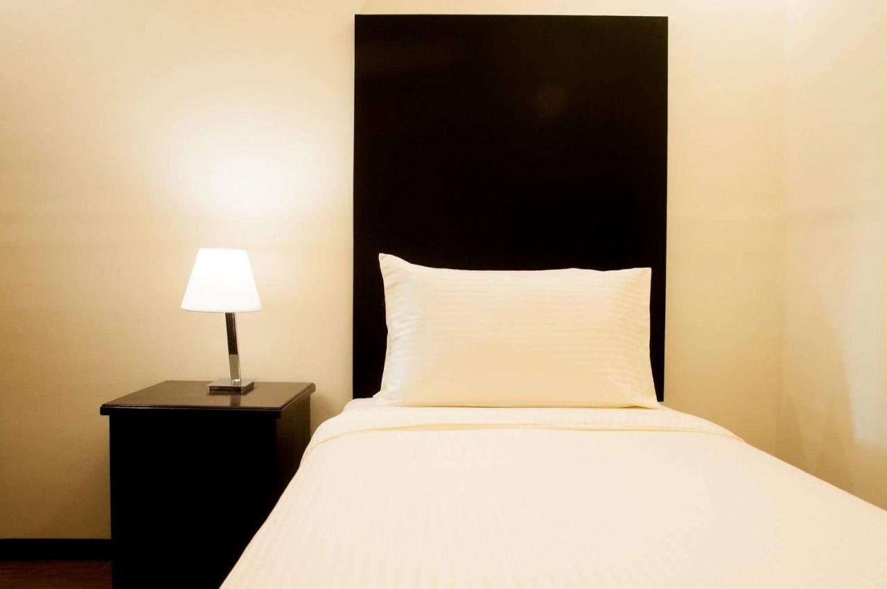 Pina Suites ออร์มอค ภายนอก รูปภาพ